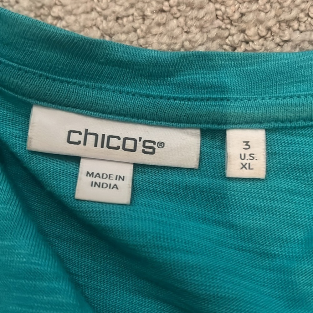 Chicos v neck t shirt - Picture 4 of 4